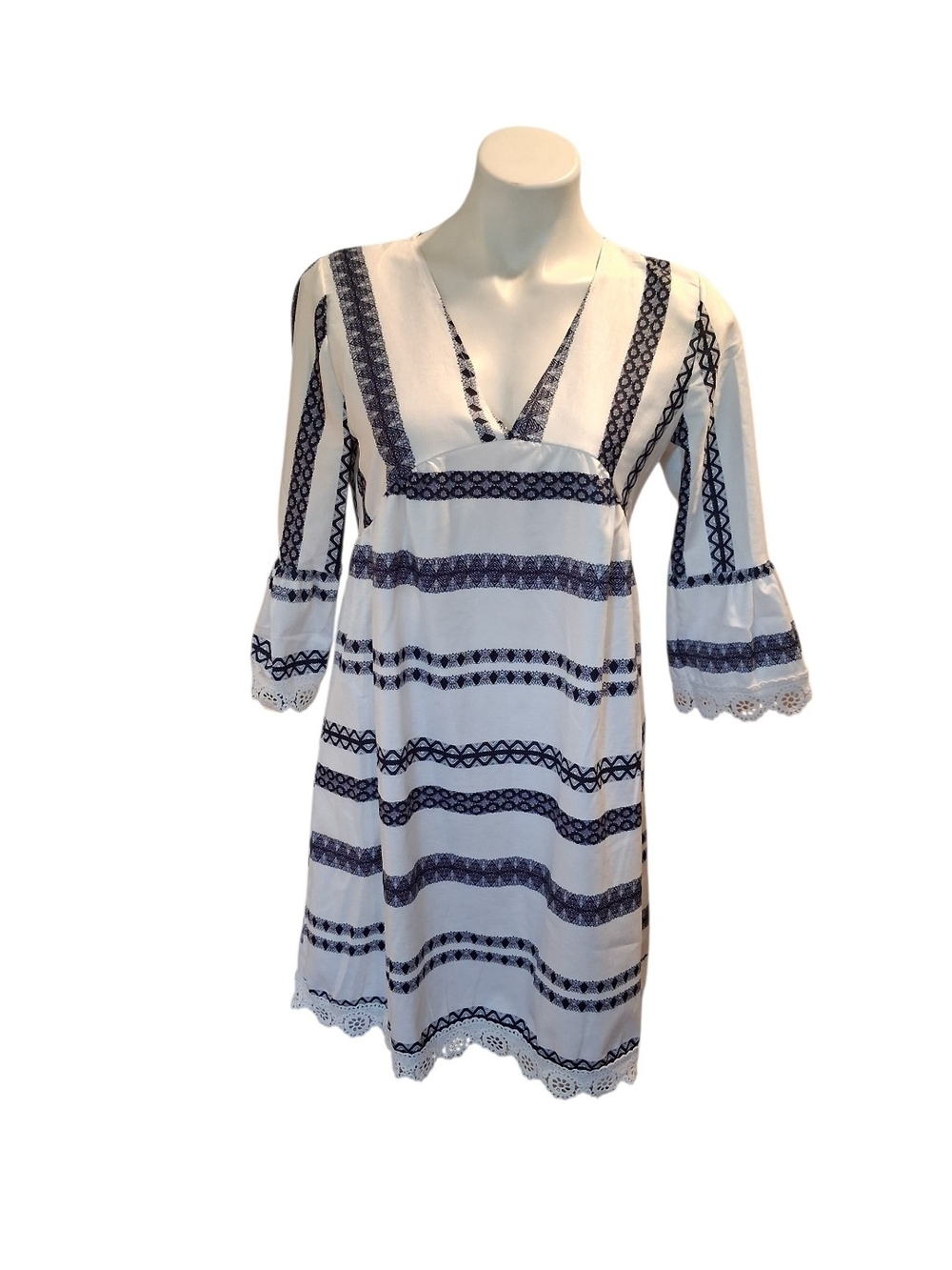 Women’s White and Black Dress